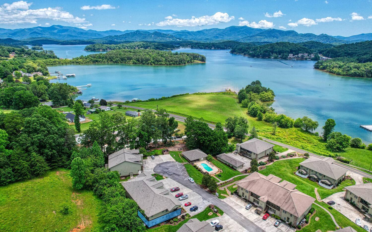 1727 Watercrest Way A, Young Harris, 30582