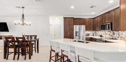 2511 W Queen Creek Road Unit 422, Chandler