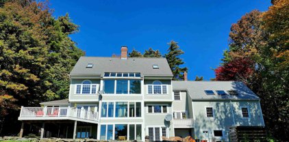 390 Center Pond Road, Stoddard