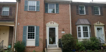 5 Ambiance Ct, North Potomac