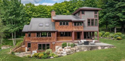235 West Sleepy Hollow Road, Essex