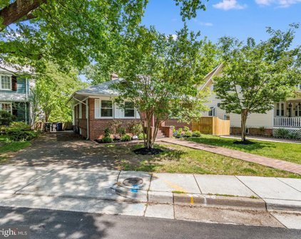 111 W Braddock Rd, Alexandria