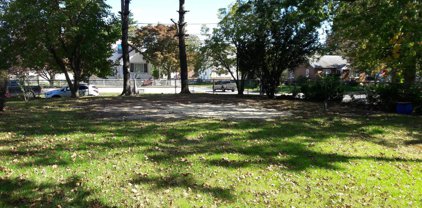 Taylor Ave, Essington