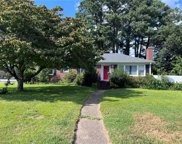 11 Riverdale Drive, Hampton Langley image