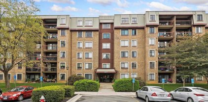 2817 Jermantown Rd Unit #201, Oakton
