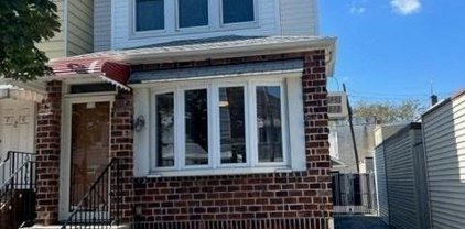 72-14 72nd Street, Glendale