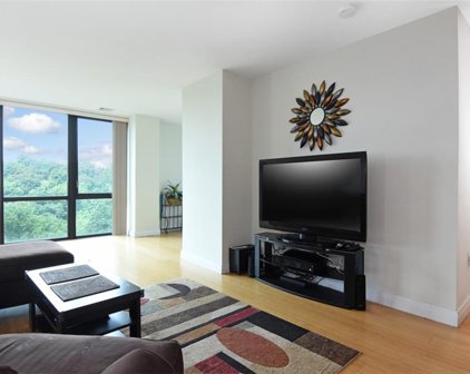 701 Ridge Hill Boulevard Unit #4F, Yonkers