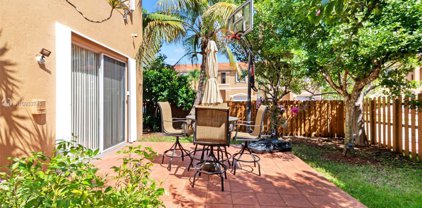 895 Nw 135th Ter Unit #895, Pembroke Pines