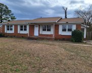 482 Warmsprings  Drive, Fayetteville image