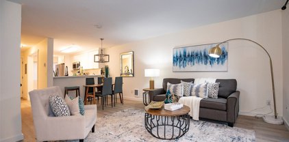 220 Newport Way Way NW Unit #E-39, Issaquah