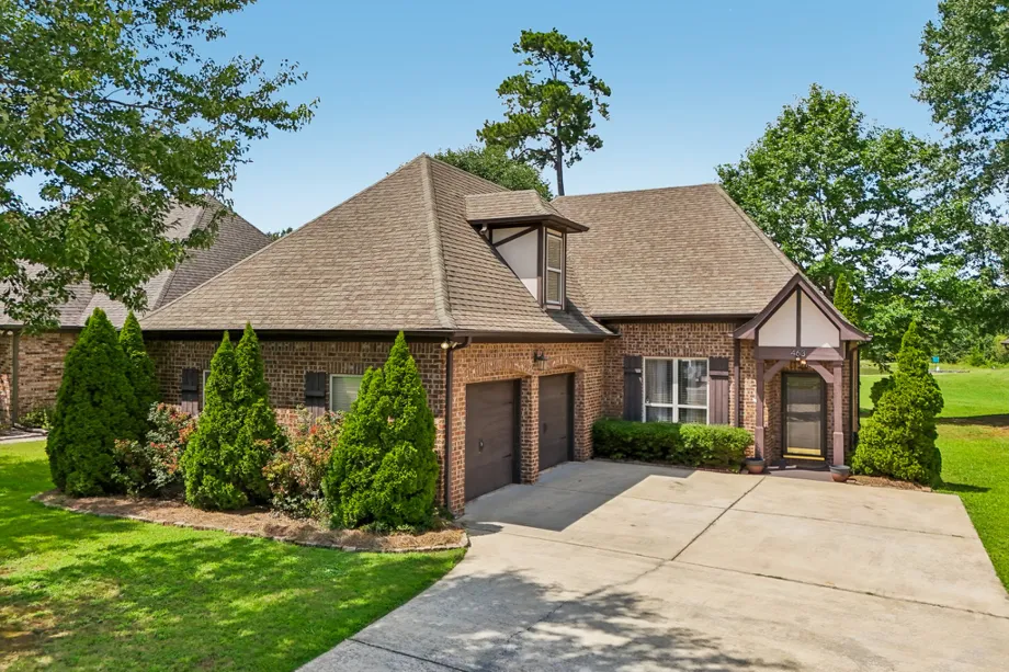 463 Heathersage Road, Maylene, AL 35007