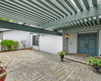 1030 Pizarro LN, Foster City