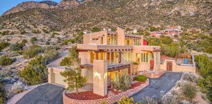 39 Tierra Monte Drive NE, Albuquerque