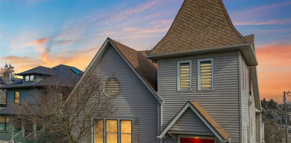 4000 Whitman Avenue N, Seattle