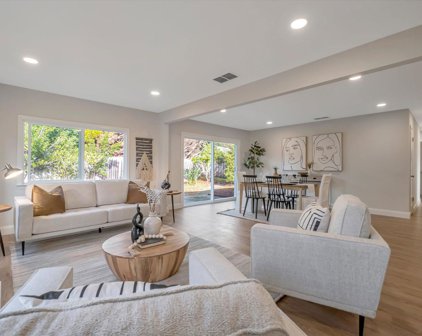 322 Nobel Dr, Santa Cruz