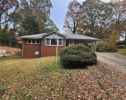 5768 Jefferson Avenue, Forest Park