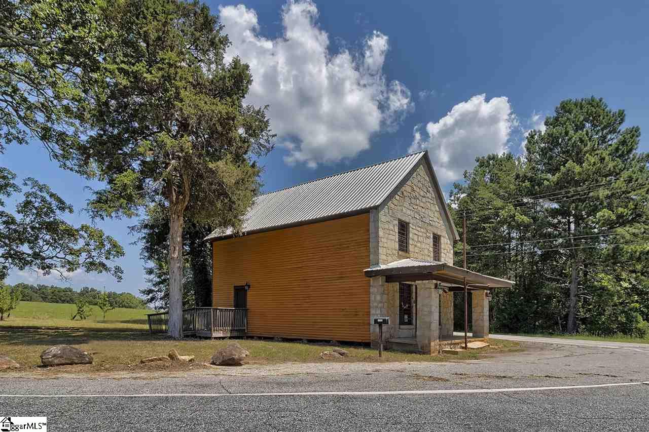 New general store opens in 1893 building in Easley