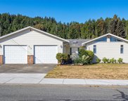 910 Colonia  Dr, Ladysmith image