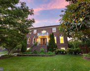 5614 Virginia Chase Dr, Centreville image