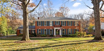 9838 Waterbury  Drive, Ladue