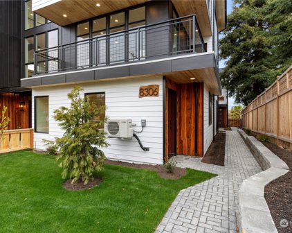 8306 25th Avenue NW Unit #2, Seattle
