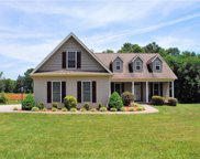376 Mountainview Road, King image