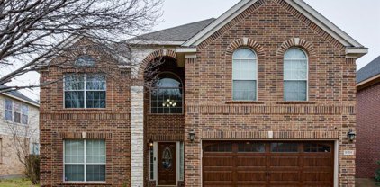 9105 Friendswood  Drive, Fort Worth