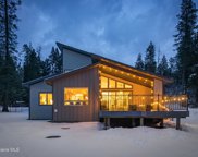 12091 WOODLAND BEACH, Hauser image