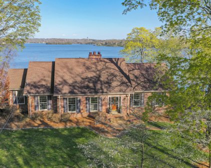 278 Hidden Lake Rd, Hendersonville