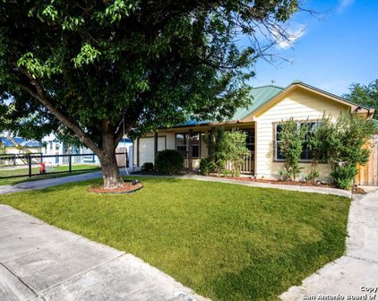 915 Carmel Pl, San Antonio