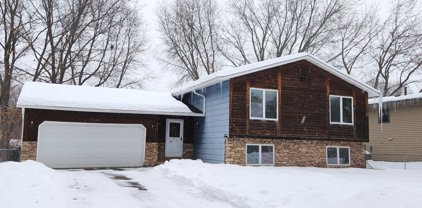 1541 Camelot Lane NE, Fridley