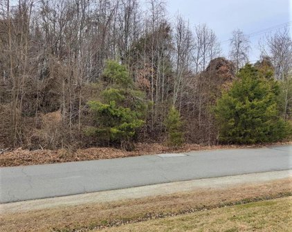 8846 Ox Rd, Lorton