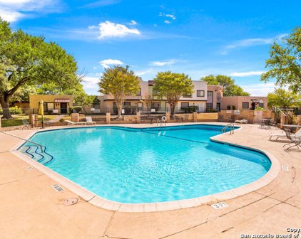 6734 Crown Ridge, San Antonio