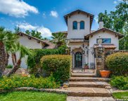 442 Canterbury Hill St, San Antonio image