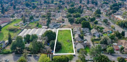 760 Weeks, East Palo Alto