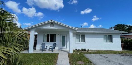 871 Se 3rd Place, Hialeah