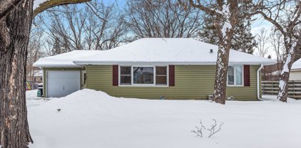 727 Oakwood Drive, Anoka