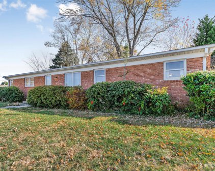 3224 Yanceyville  Street, Greensboro