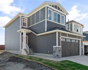 240 Carringvue Place Nw, Calgary image