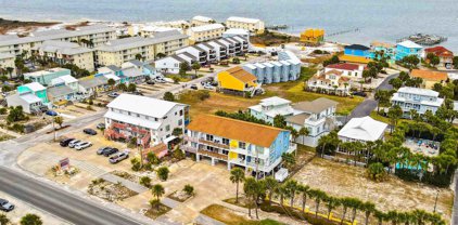 8468 Gulf Blvd Unit #2 & 3, Navarre Beach