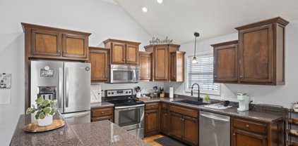 209 Onslow Dr, Portland