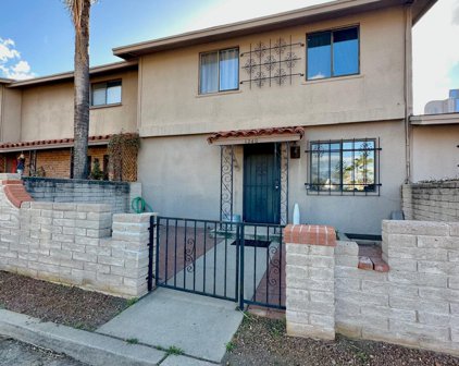 1240 S Camino Seco, Tucson