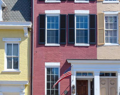204 S Pitt St, Alexandria