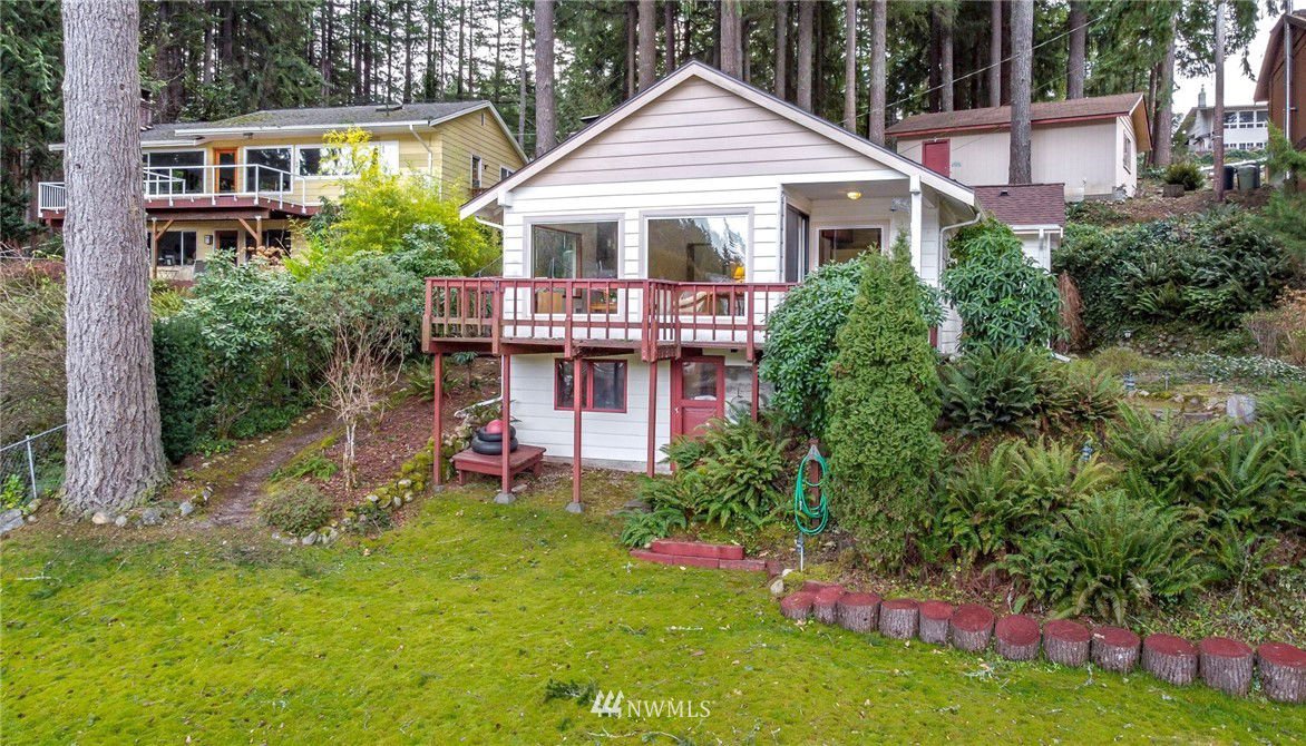 30518 SE Lake Retreat South Drive, Ravensdale, WA 98051