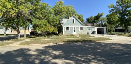 101 Central Avenue E, Crosby