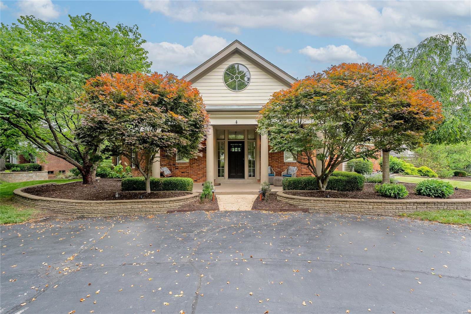 2220 Cedar Valley Road, St Louis, 63131