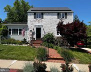226 N Park Dr, Arlington image
