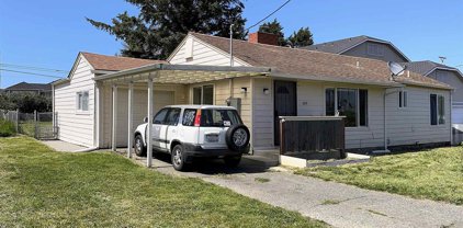 608 8th, Crescent City