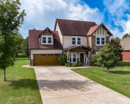 584 Laurel Ln, Murfreesboro