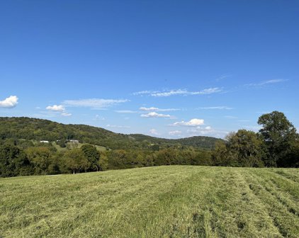 12 Opossum Hollow Rd, Watertown